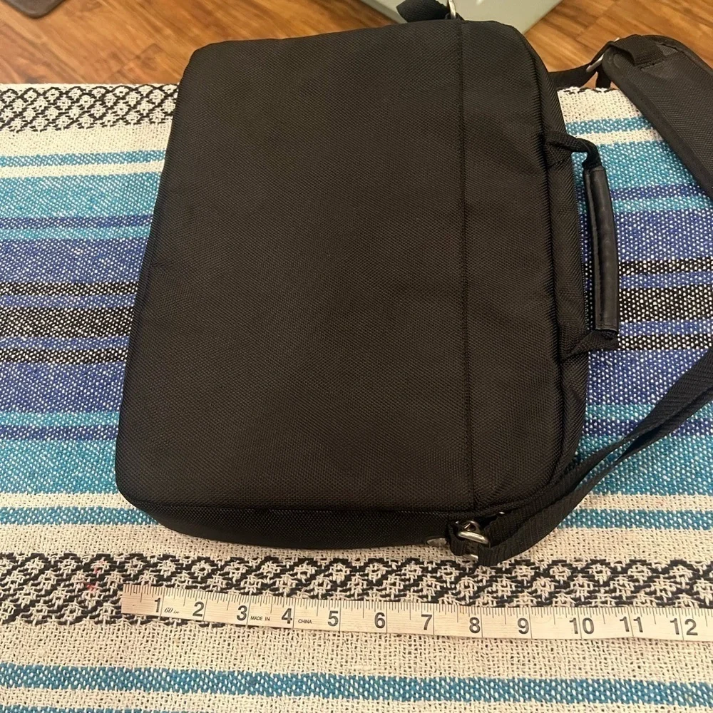 Samsonite laptop bag in GUC